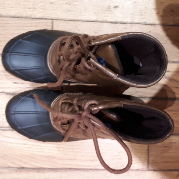 Sperry Port boot. Child size 2 - Picture 2 of 5